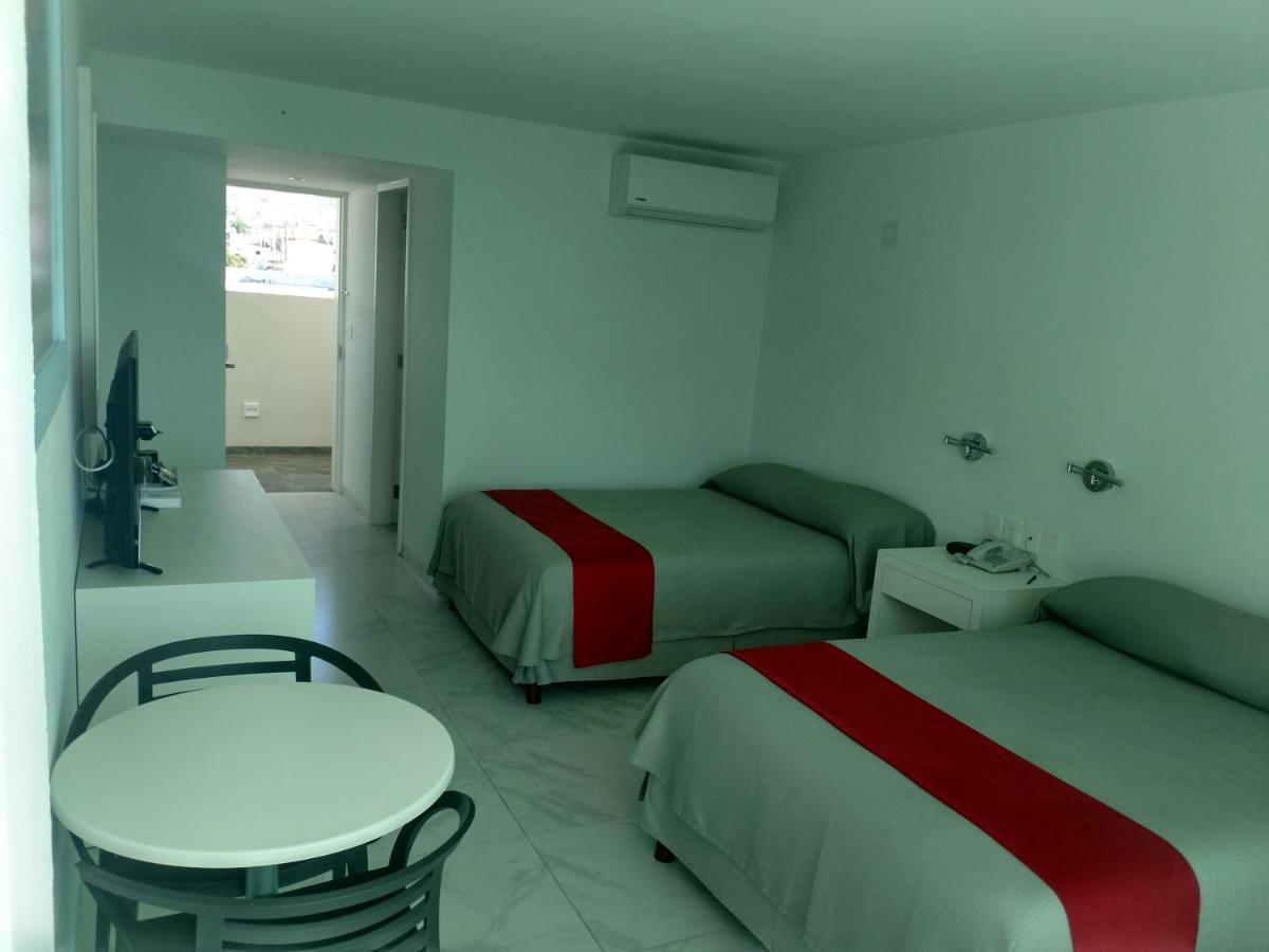 We Hotel Acapulco Bagian luar foto