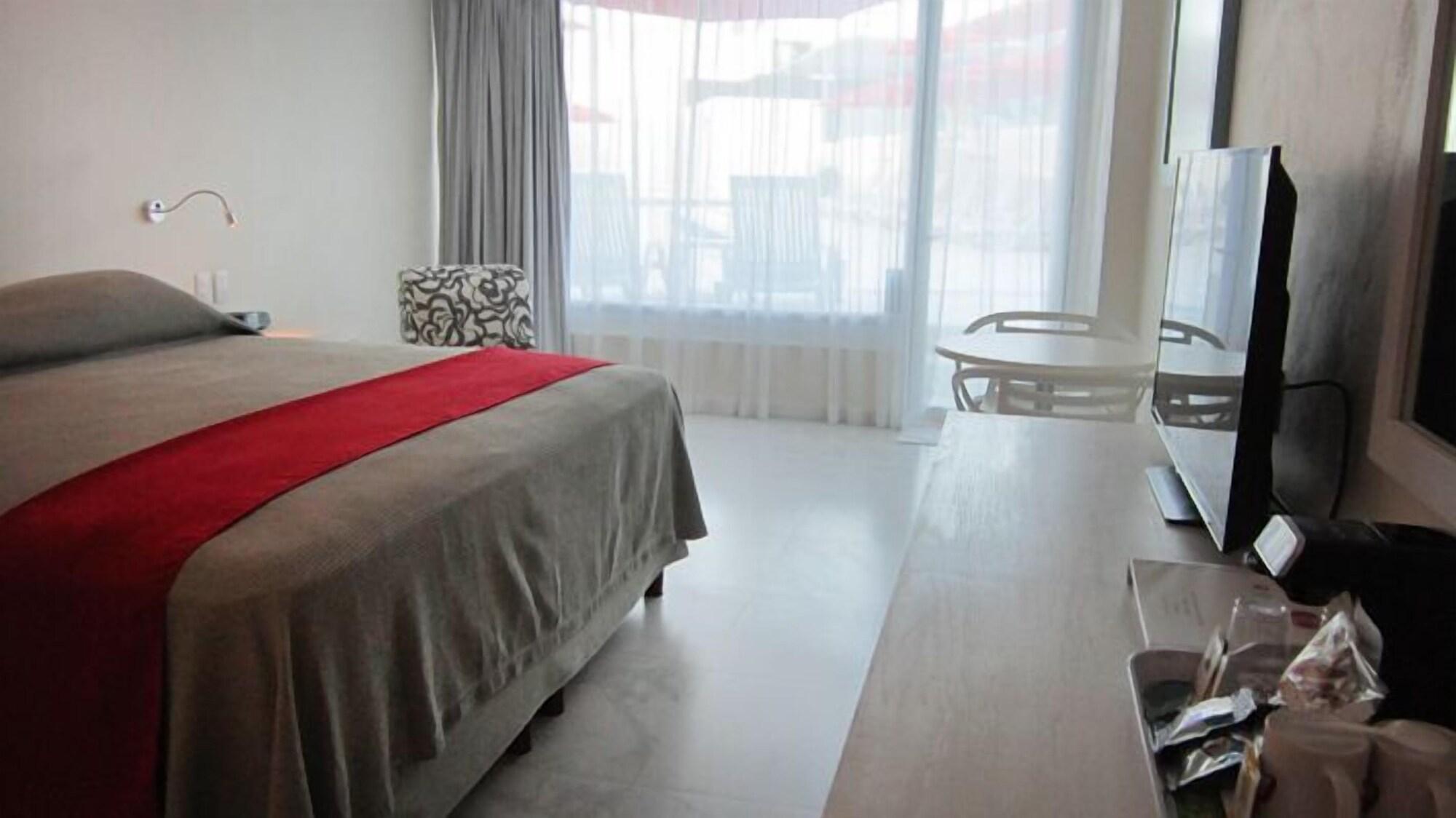 We Hotel Acapulco Bagian luar foto