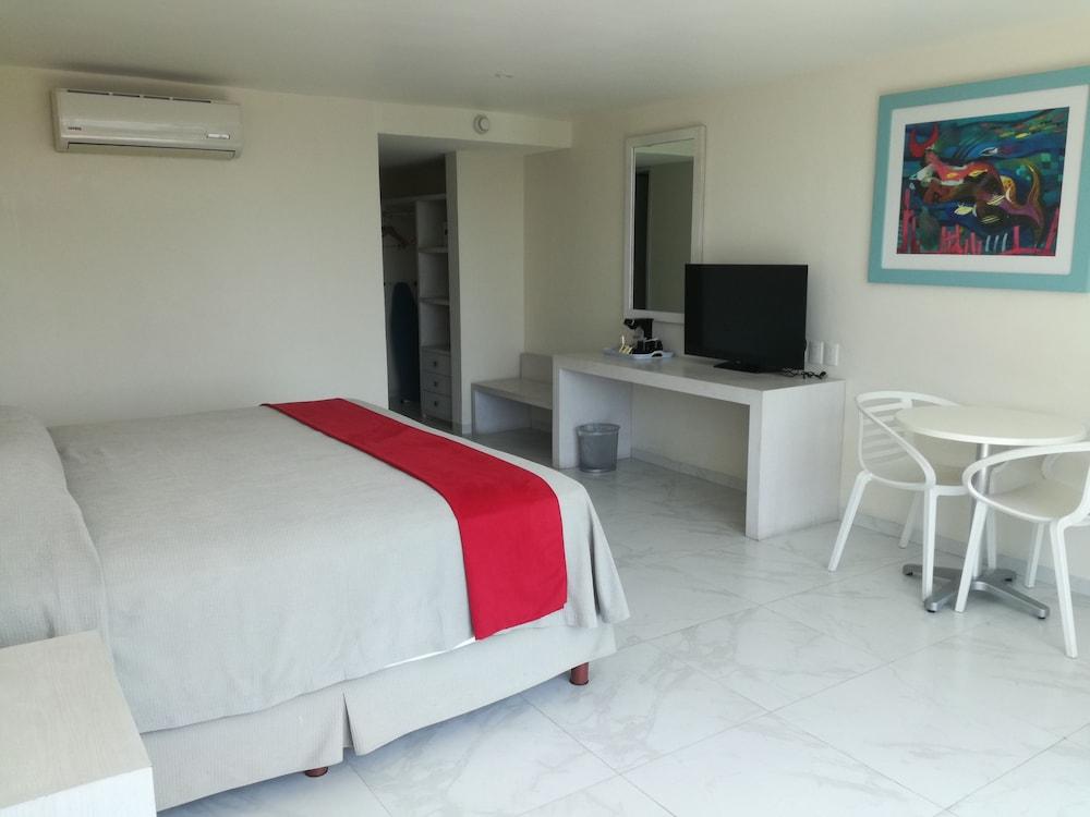 We Hotel Acapulco Bagian luar foto