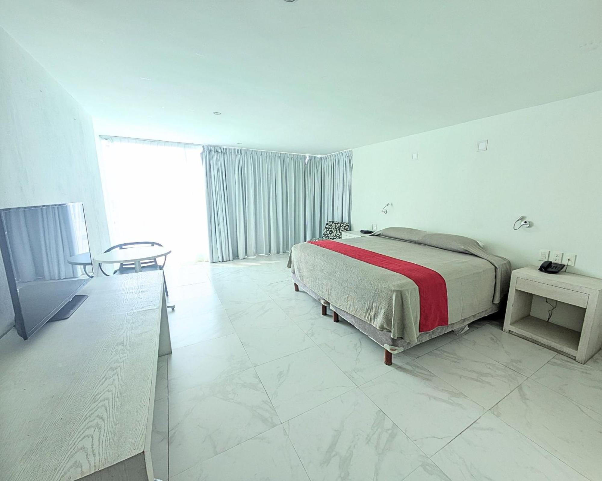 We Hotel Acapulco Bagian luar foto