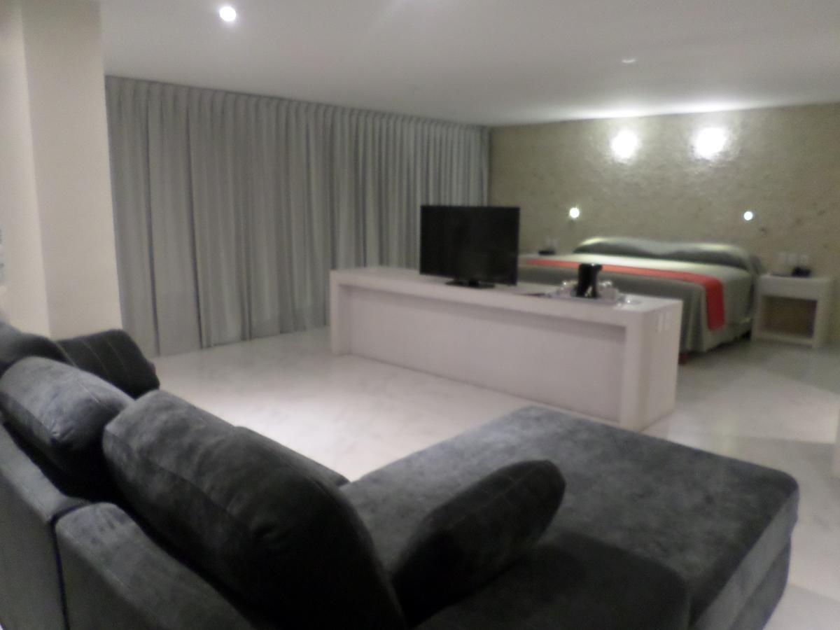 We Hotel Acapulco Bagian luar foto