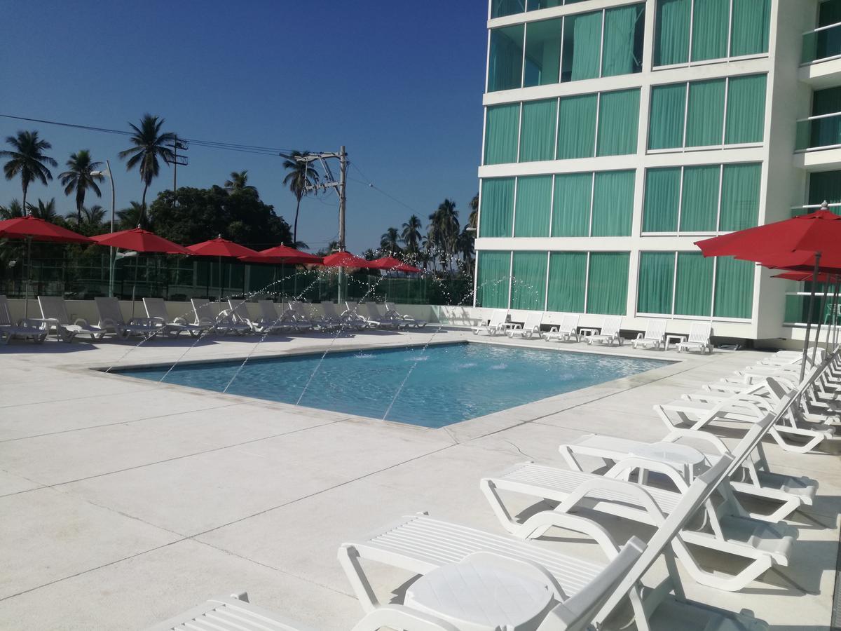 We Hotel Acapulco Bagian luar foto